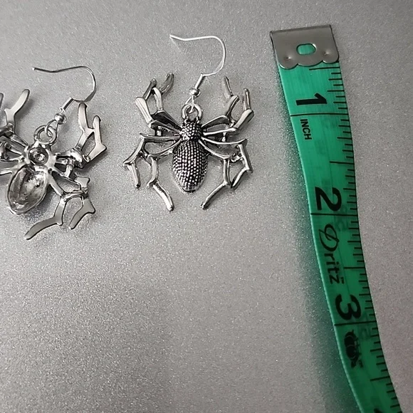 SPIDER Earrings POSHER Favorite - Picture 4 of 5